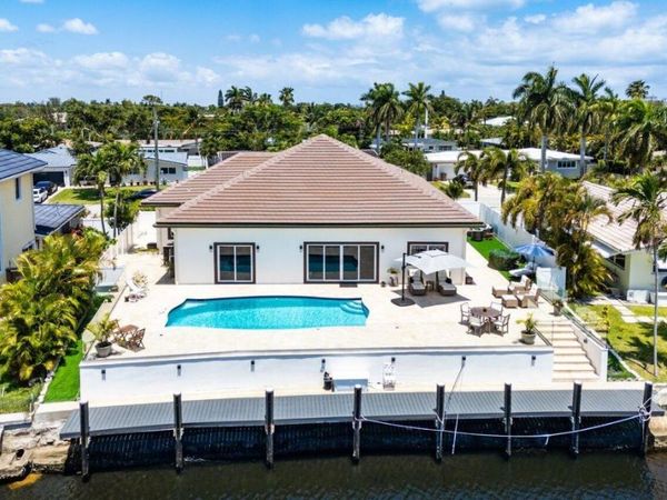 1008 SE 10th Court, Deerfield Beach, FL 33441