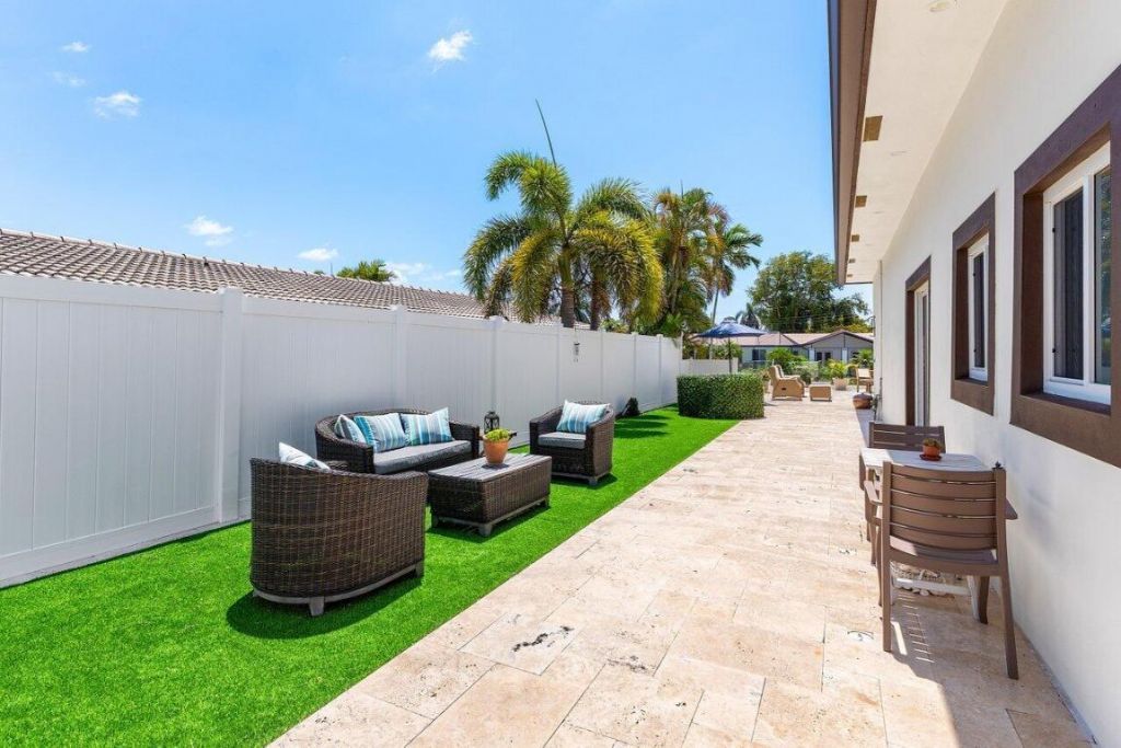 1008 SE 10th Court, Deerfield Beach, FL 33441 Photo