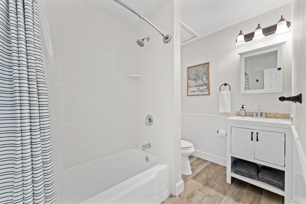 429 Inlet Road, North Palm Beach, FL 33408 Photo