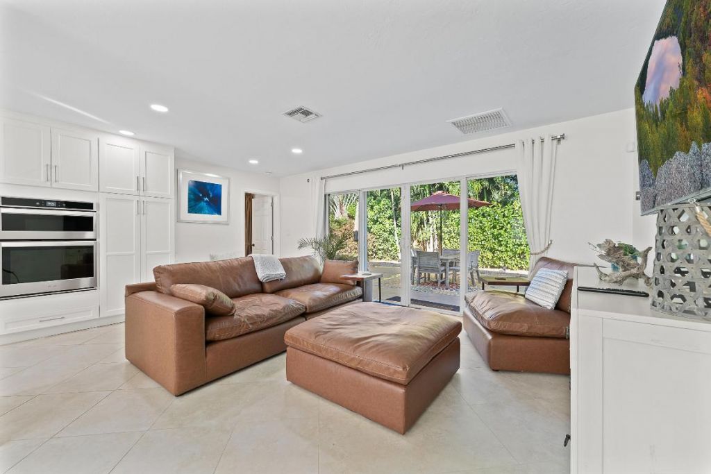 429 Inlet Road, North Palm Beach, FL 33408 Photo