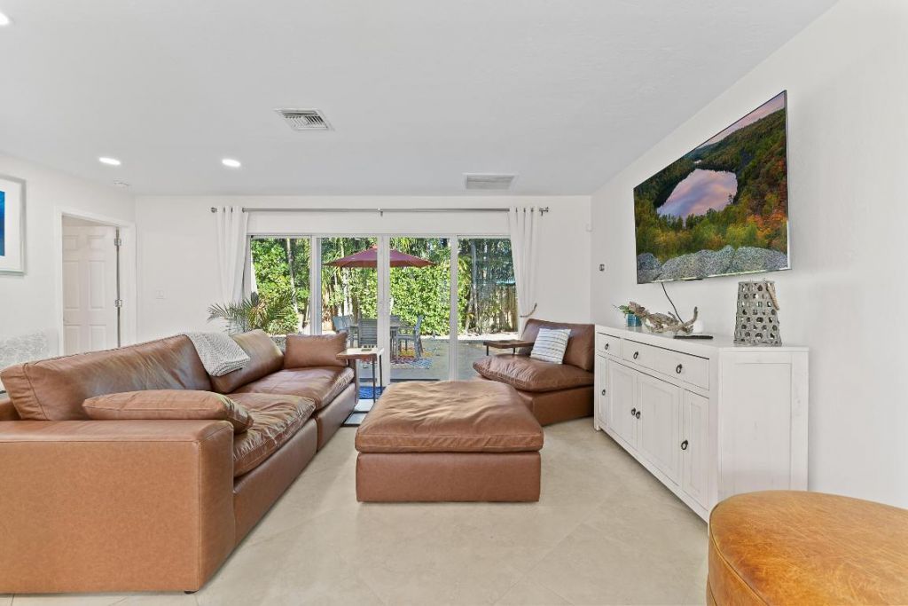 429 Inlet Road, North Palm Beach, FL 33408 Photo