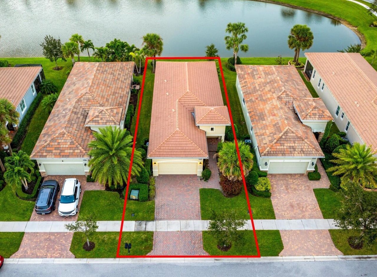 19037 SW Positano Way, Port Saint Lucie, FL 34986 Photo