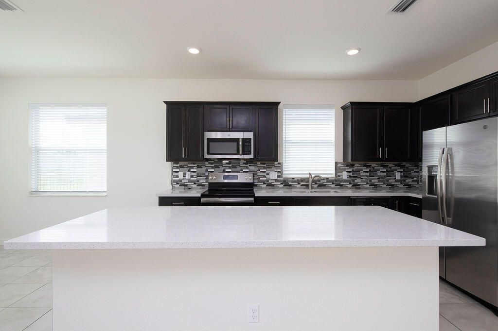 7847 NW Greenbank Circle, Port Saint Lucie, FL 34987 Photo