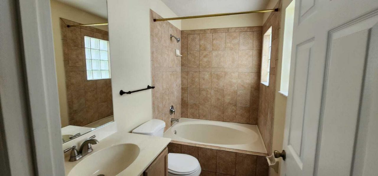 6122 NW E Deville Circle, Port Saint Lucie, FL 34986 Photo