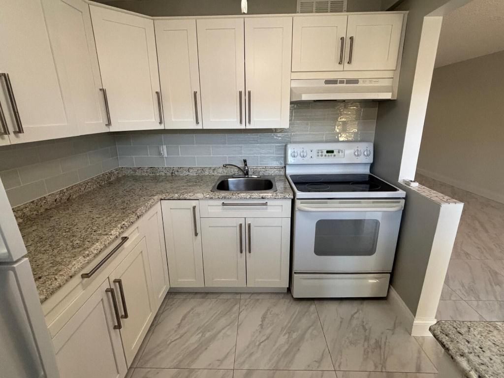 2182 NE 1st Way, Unit 105, Boynton Beach, FL 33435 Photo