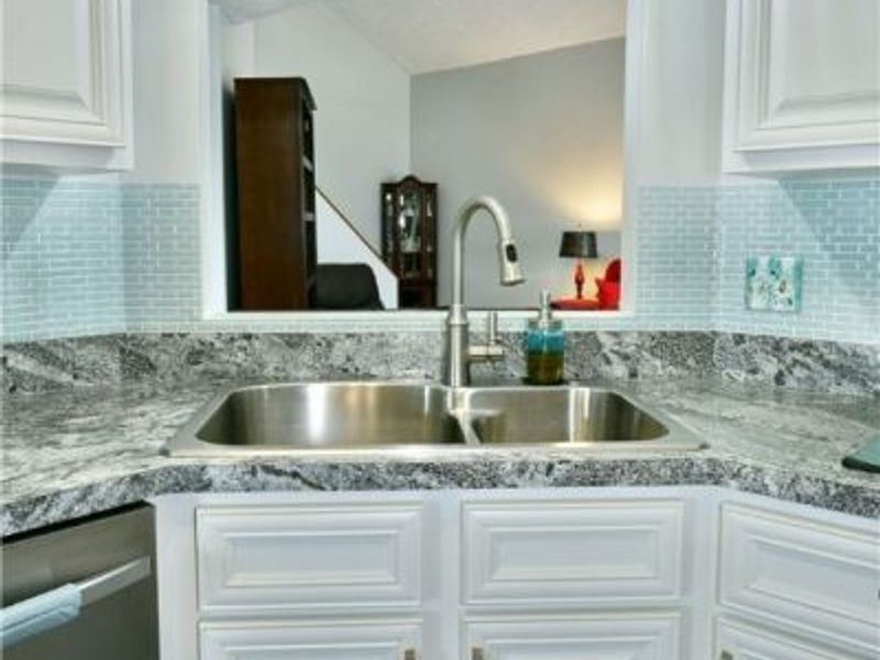 3394 Ivy Hill Circle, Unit E, Cortland, OH 44410 Photo 12