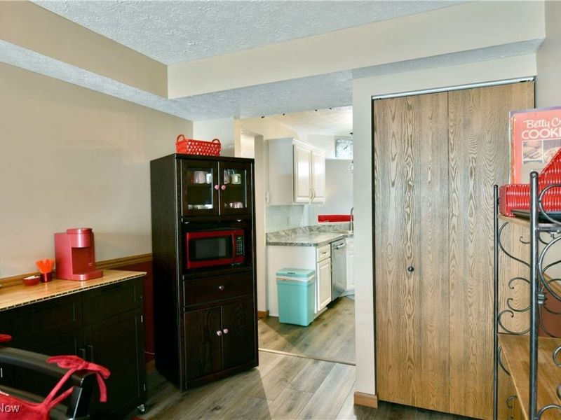 3394 Ivy Hill Circle, Unit E, Cortland, OH 44410 Photo 19