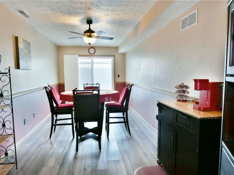 3394 Ivy Hill Circle, Unit E, Cortland, OH 44410 Photo 22