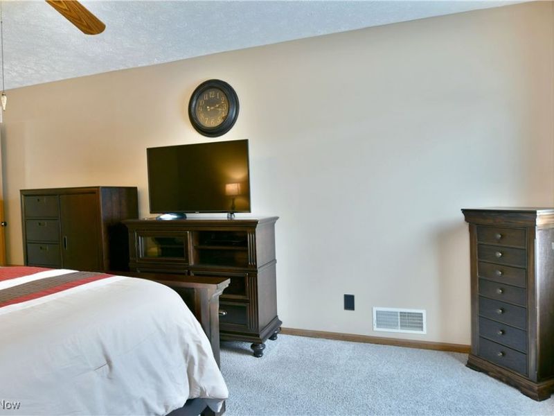 3394 Ivy Hill Circle, Unit E, Cortland, OH 44410 Photo 26