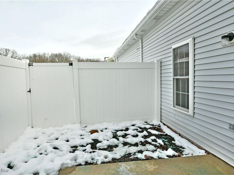 3394 Ivy Hill Circle, Unit E, Cortland, OH 44410 Photo 45