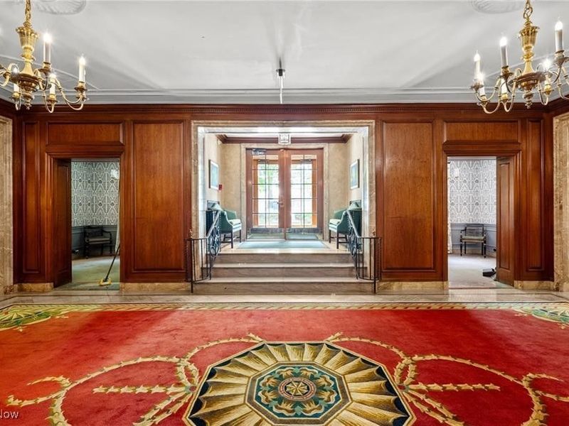 13415 Shaker Boulevard, Unit 12K3, Cleveland, OH 44120 Photo 2