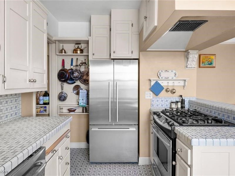 13415 Shaker Boulevard, Unit 12K3, Cleveland, OH 44120 Photo 28