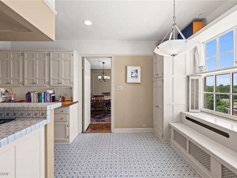 13415 Shaker Boulevard, Unit 12K3, Cleveland, OH 44120 Photo 29