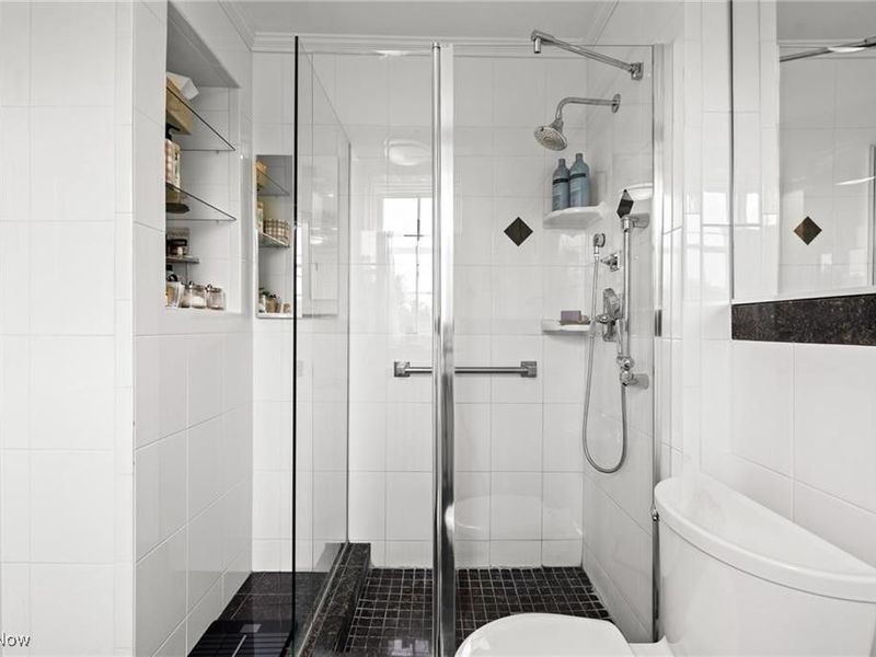 13415 Shaker Boulevard, Unit 12K3, Cleveland, OH 44120 Photo 36