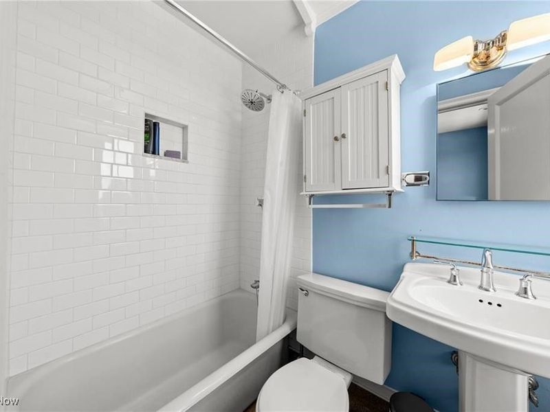 13415 Shaker Boulevard, Unit 12K3, Cleveland, OH 44120 Photo 40