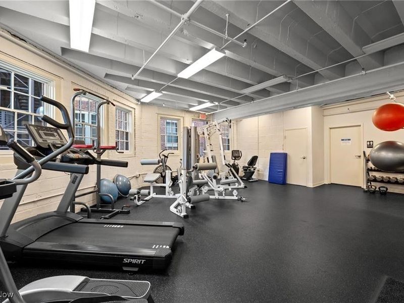 13415 Shaker Boulevard, Unit 12K3, Cleveland, OH 44120 Photo 42