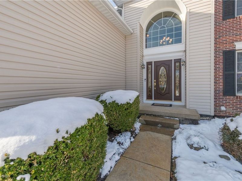 4528 Secretariat Court, Avon, OH 44011 Photo 3