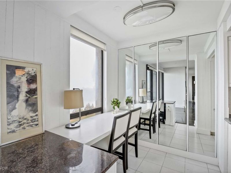 2 Bratenahl Place, Unit 5E, Bratenahl, OH 44108 Photo 17