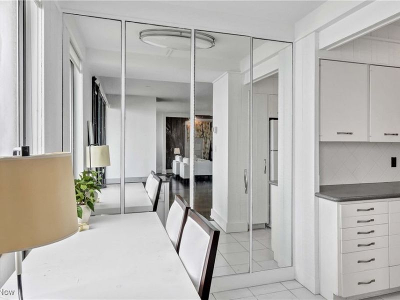 2 Bratenahl Place, Unit 5E, Bratenahl, OH 44108 Photo 18