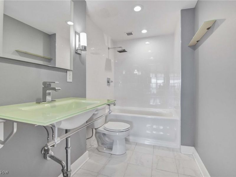 2 Bratenahl Place, Unit 5E, Bratenahl, OH 44108 Photo 27