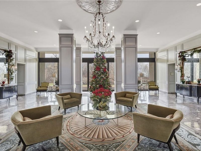 2 Bratenahl Place, Unit 5E, Bratenahl, OH 44108 Photo 3