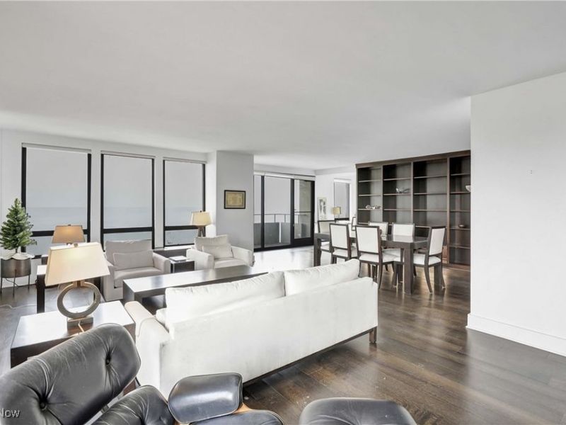 2 Bratenahl Place, Unit 5E, Bratenahl, OH 44108 Photo 6