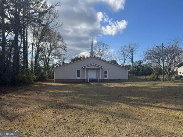 1002 S Marcus Street, Wrightsville, GA 31096