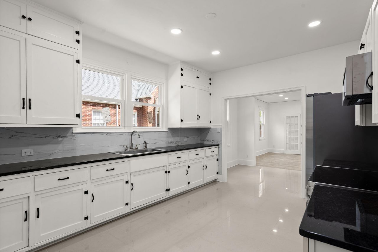 1775 Broughton Street Street Photo 13