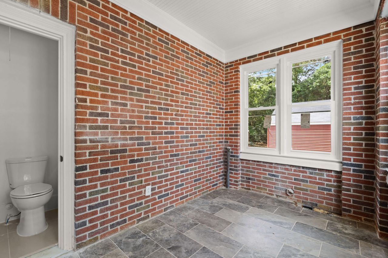 1775 Broughton Street Street Photo 17