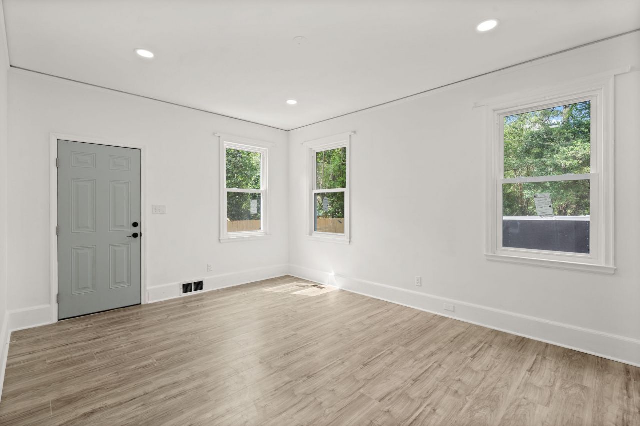 1775 Broughton Street Street Photo 22