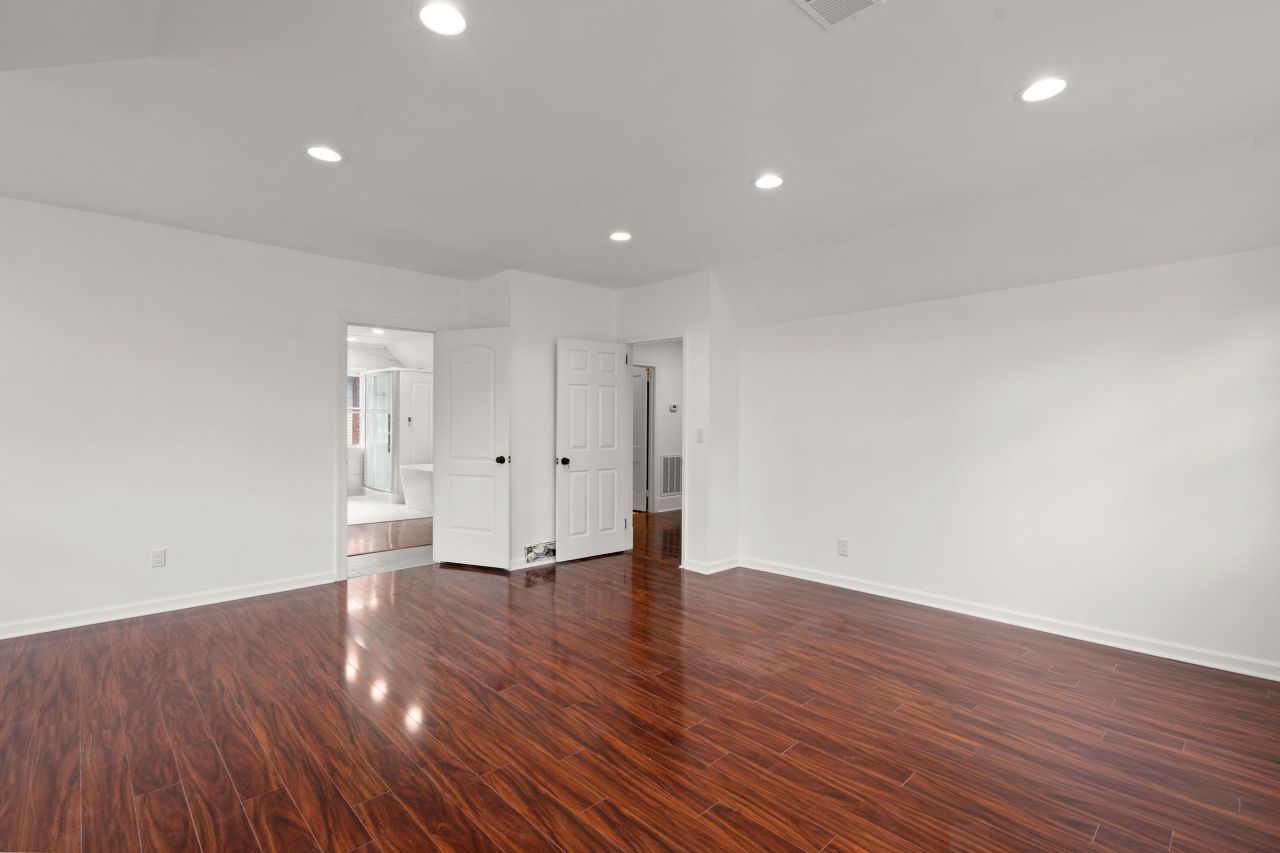 1775 Broughton Street Street Photo 31