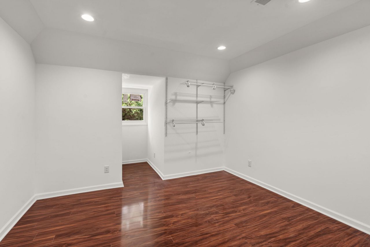 1775 Broughton Street Street Photo 35