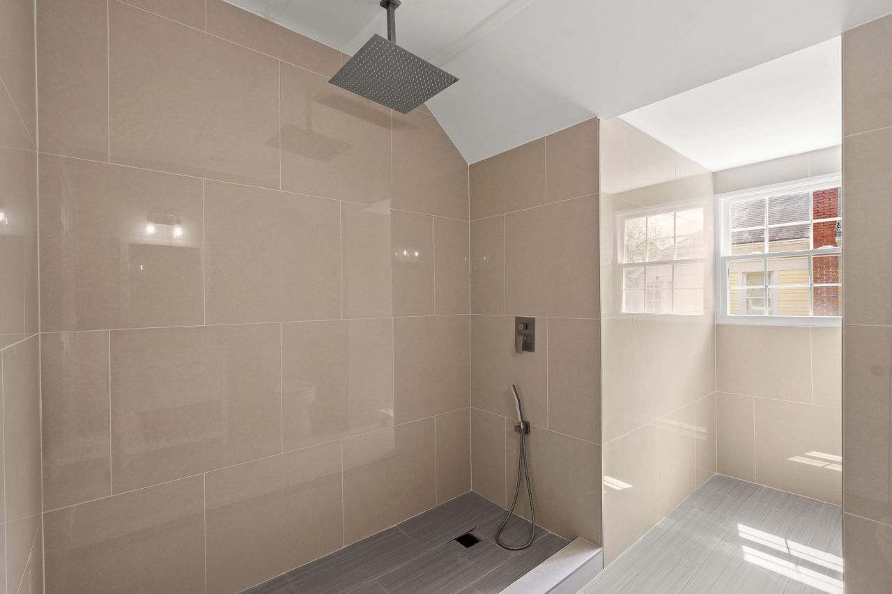 1775 Broughton Street Street Photo 37