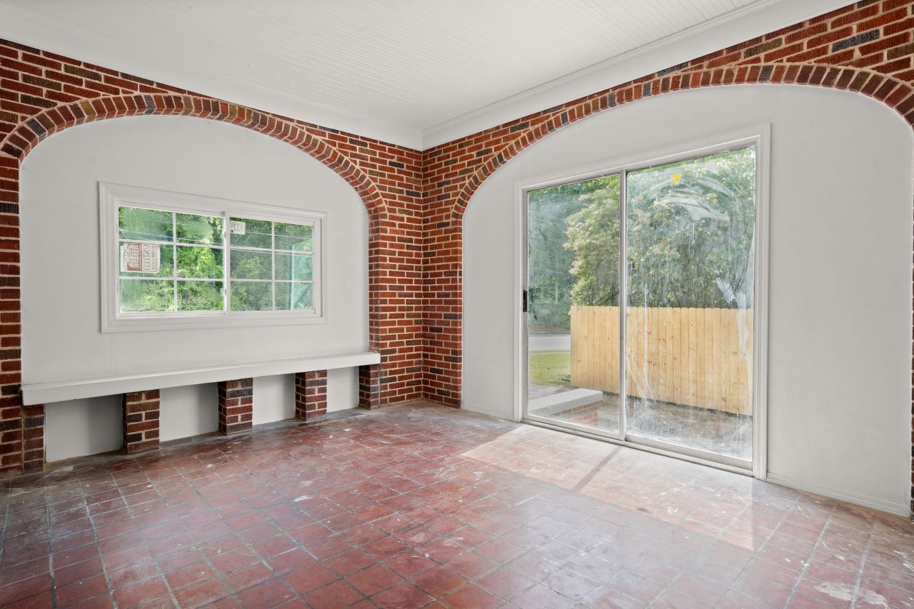 1775 Broughton Street Street Photo 38