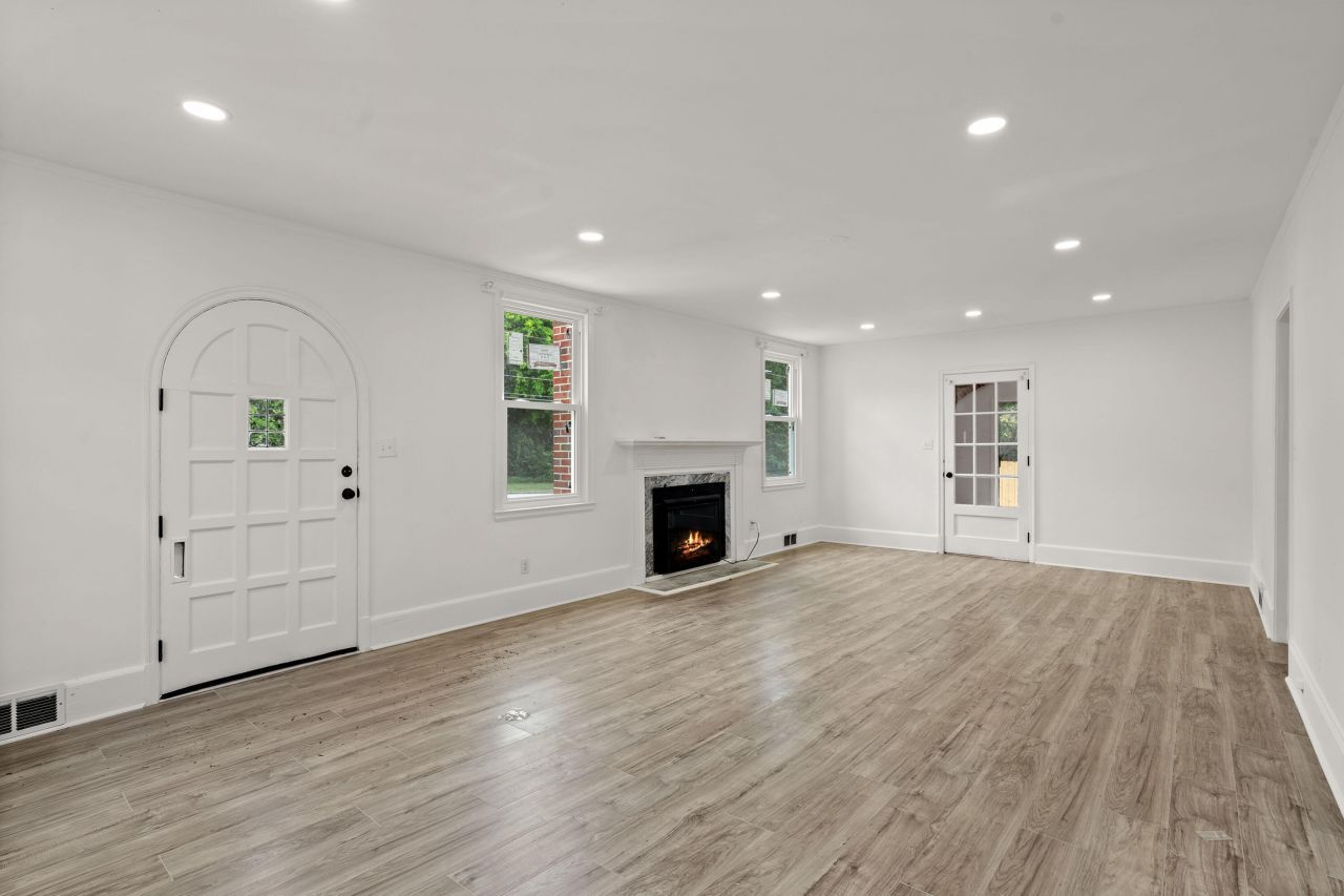 1775 Broughton Street Street Photo 5