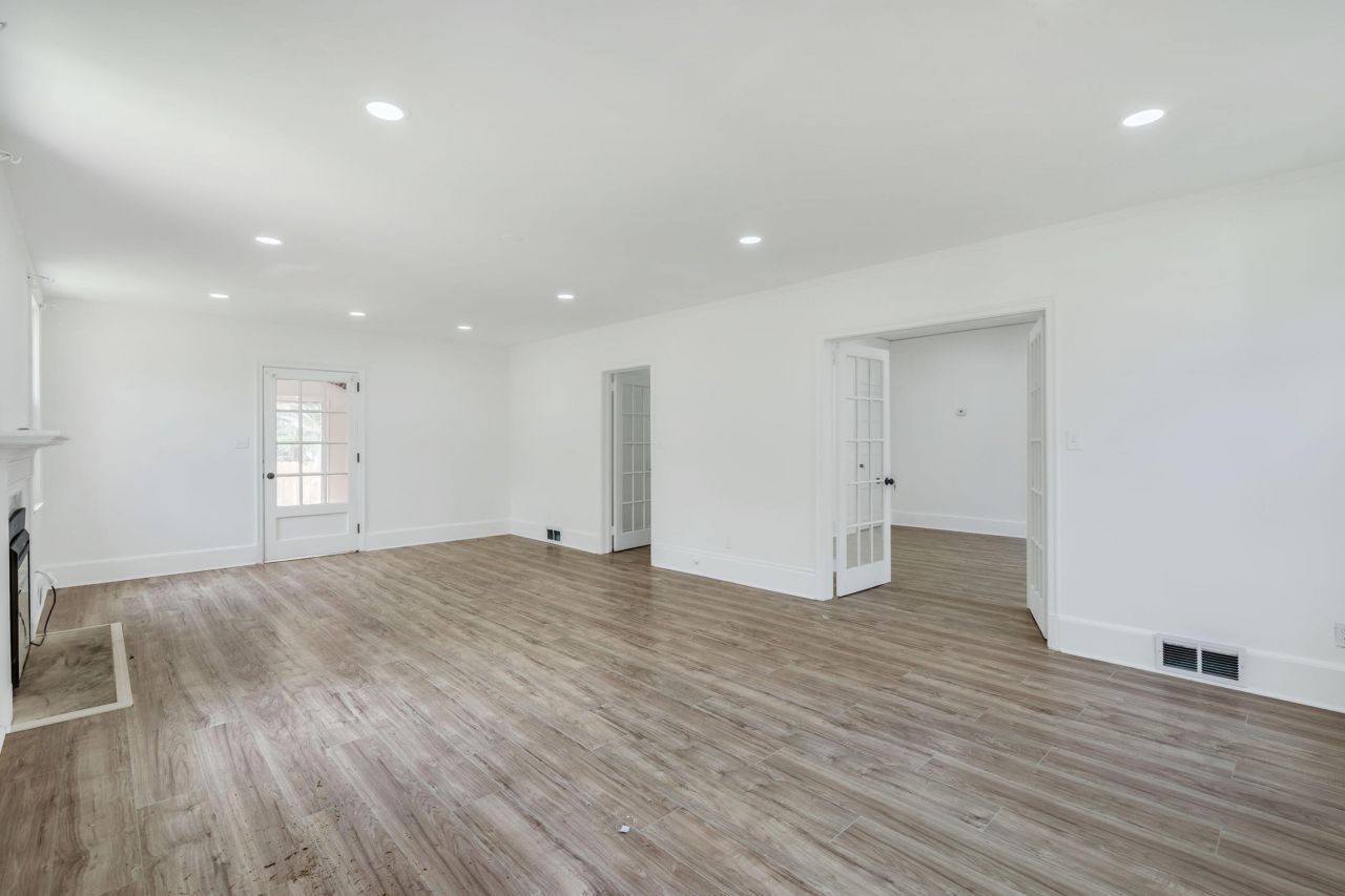 1775 Broughton Street Street Photo 7