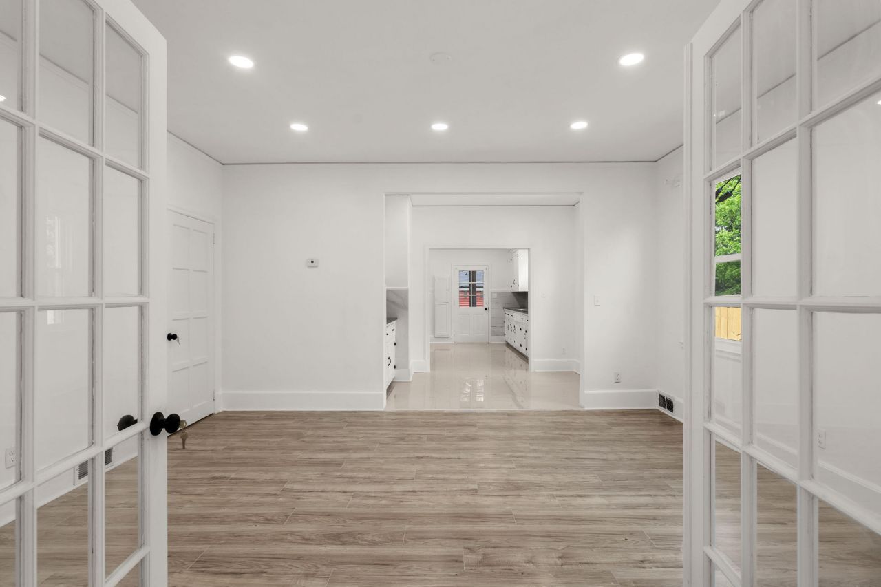 1775 Broughton Street Street Photo 8