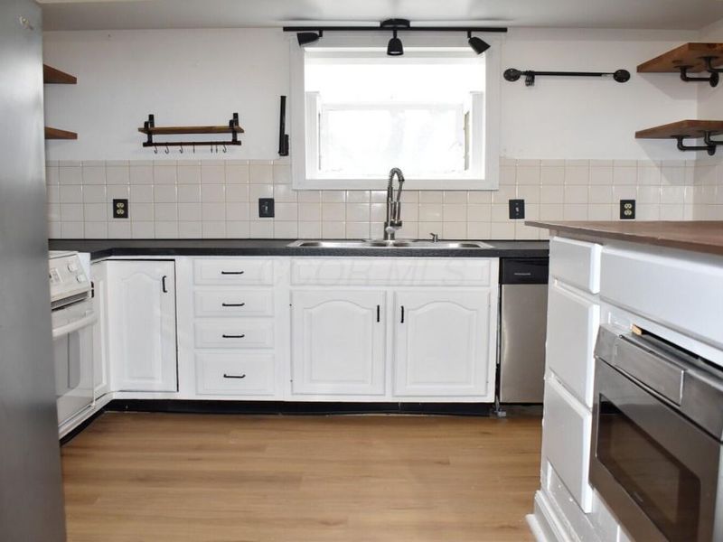 402 Citadel Street, Columbus, OH 43230 Photo 7