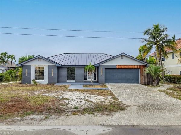 888 Limpet DR, SANIBEL, FL 33957