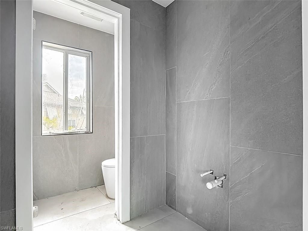 497 Lake Murex Cir, Sanibel, FL 33957 Photo