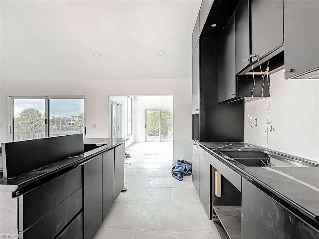 497 Lake Murex Cir, Sanibel, FL 33957 Photo