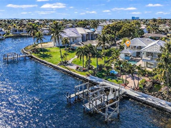 5345 Nautilus DR, CAPE CORAL, FL 33904