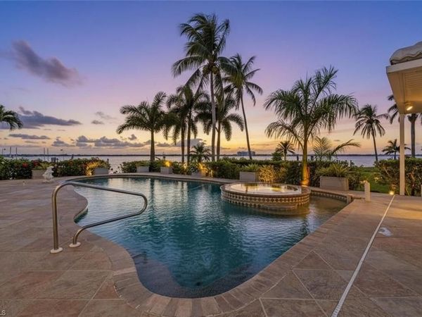 5345 Nautilus DR, CAPE CORAL, FL 33904