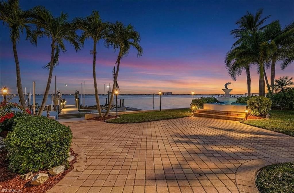 5345 Nautilus Dr, Cape Coral, FL 33904 Photo