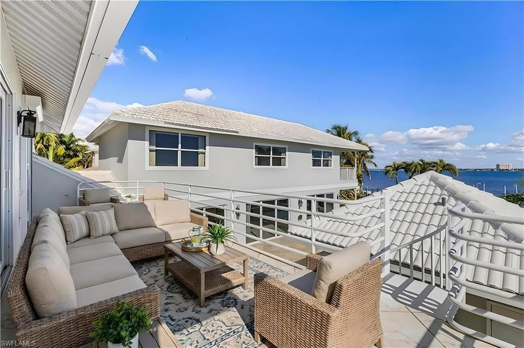 5345 Nautilus Dr, Cape Coral, FL 33904 Photo