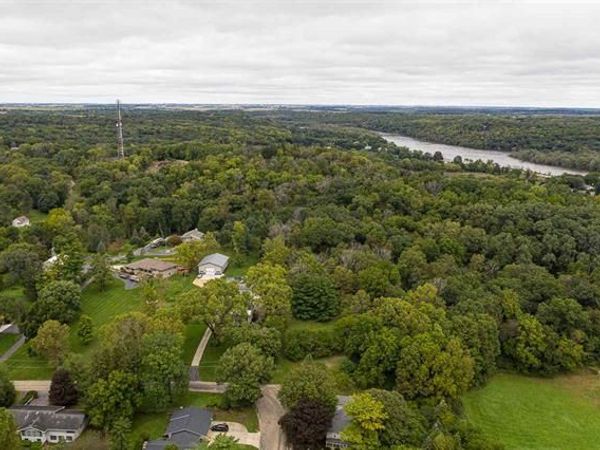 405 LILLEMOR Lane, Oregon, IL 61061