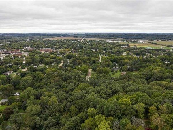 980 ILLINOIS Street, Oregon, IL 61061