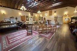 122 S Main Street  photo 4