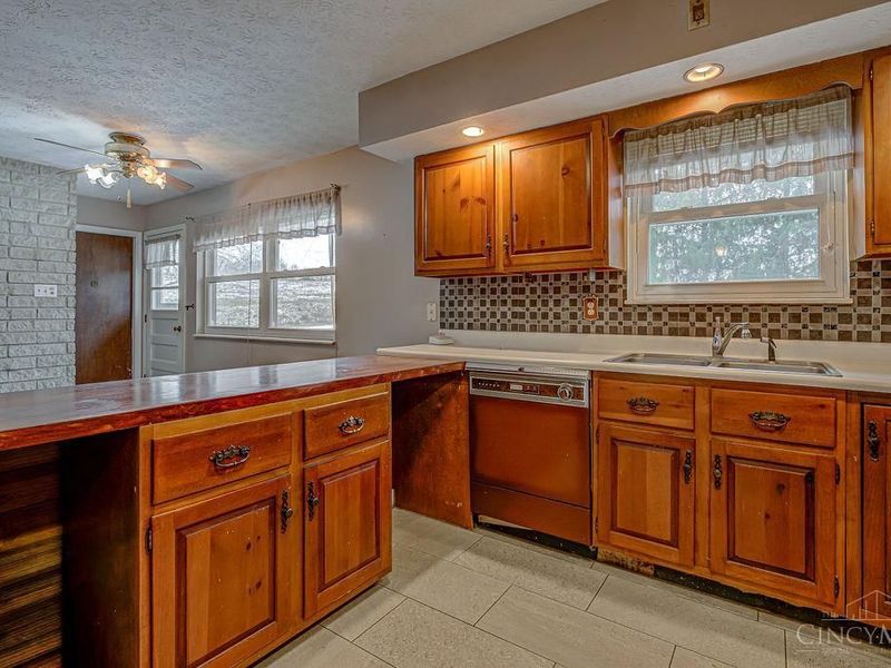 9871 US Rt 127, Somers Twp, OH 45311 Photo 8