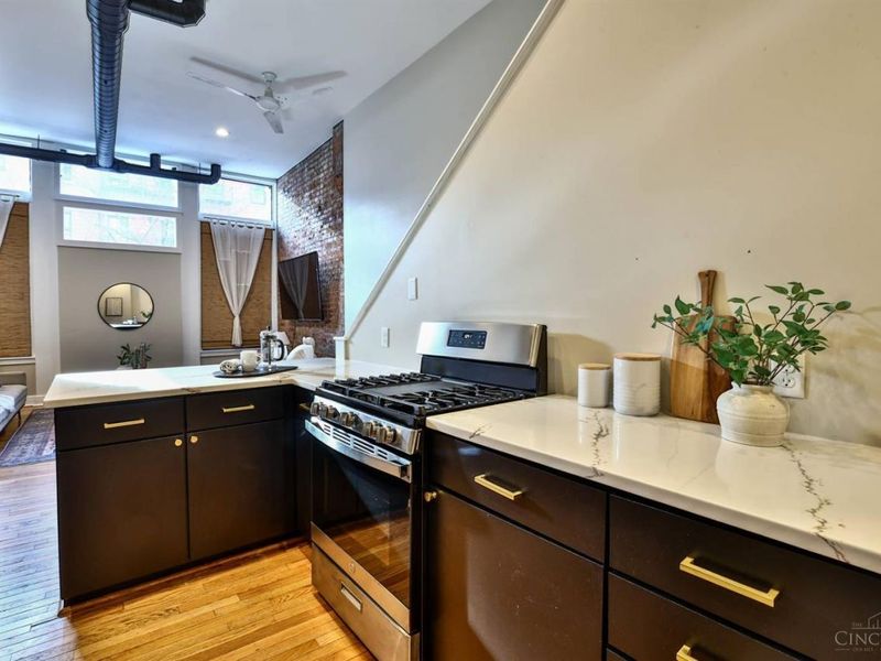 112 E Thirteenth Street, Unit 4, Cincinnati, OH 45202 Photo 11